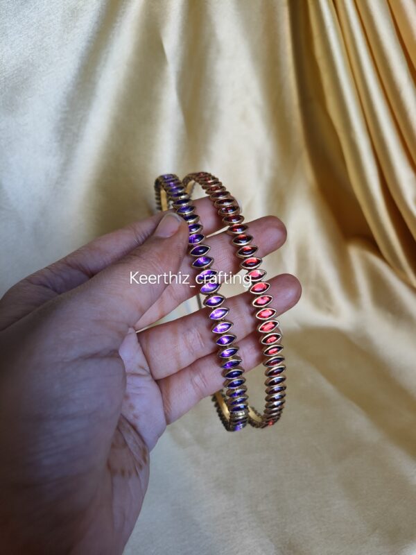 kids kundan hairband- 1 piece