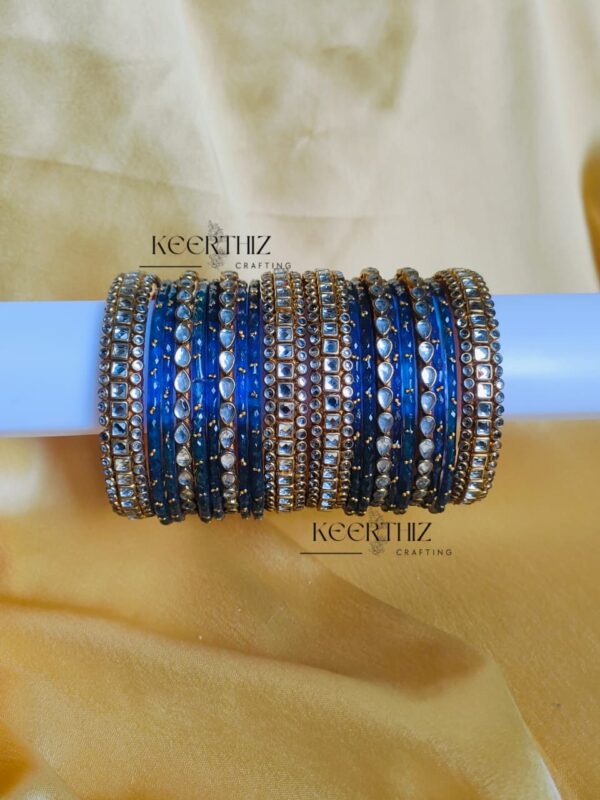 trending glass bangles
