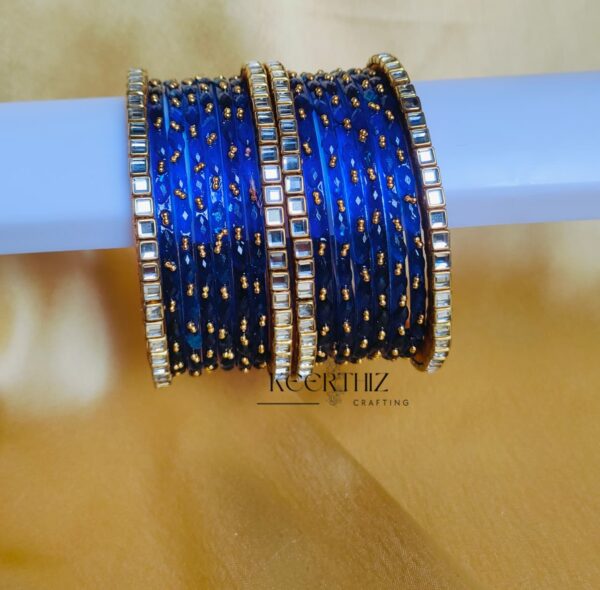 raindrop glass bnagles